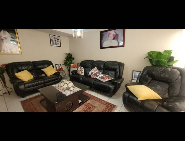 3 BEDROOM TOWNHOUSE FOR SALE IN BRACKENDOWNS